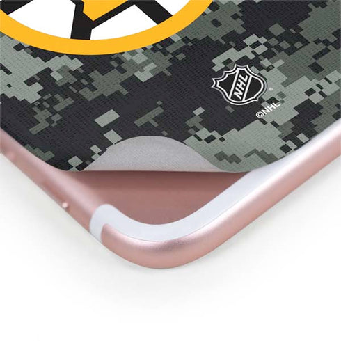 NHL Boston Bruins Camo iPhone 7 Skin