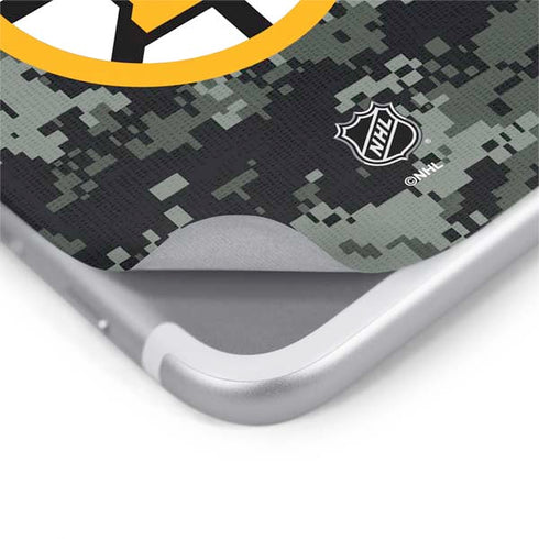 NHL Boston Bruins Camo iPhone 8 Skin