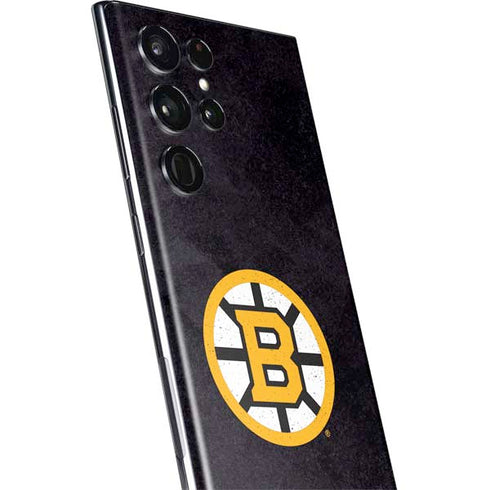 NHL Boston Bruins Distressed Galaxy S22 Ultra Skin
