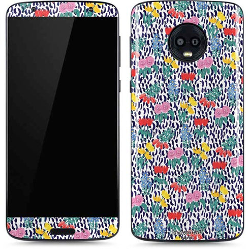 Bouffants and Broken Hearts Bouquets Print Moto G6 Skin
