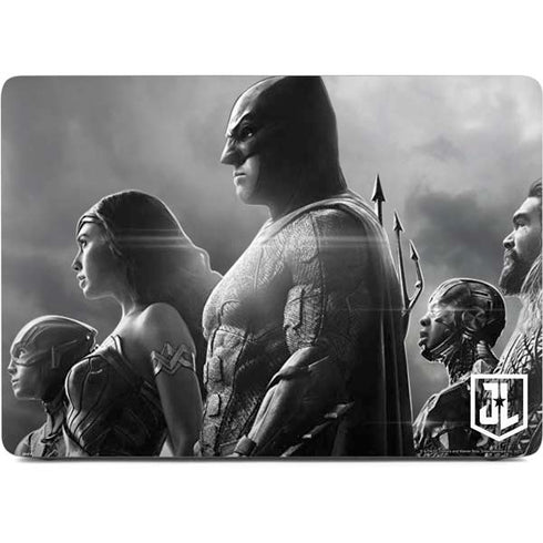 The Justice League (2017) Profile Characters Poster Apple MacBook Pro 16-inch Skin