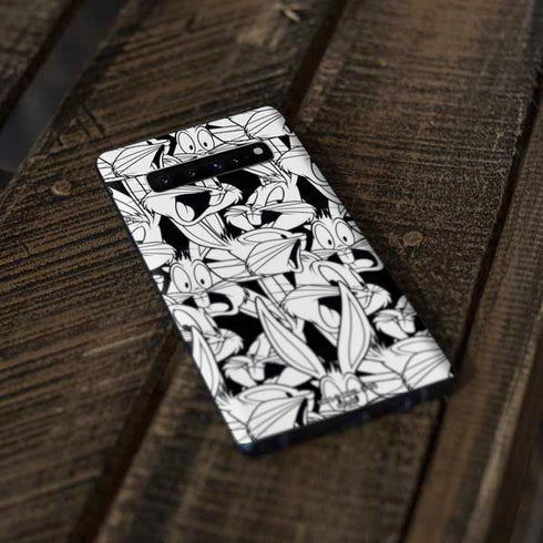 Looney Tunes Bugs Bunny Super Sized Pattern Galaxy S10 Plus Skin