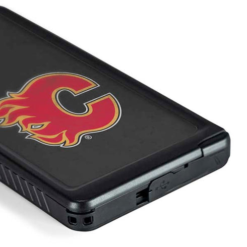 NHL Calgary Flames Distressed Galaxy S24 Ultra Waterproof Case