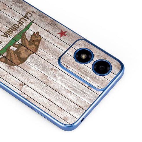 California Flag Dark Wood Moto G Play 4G (2024) Skin