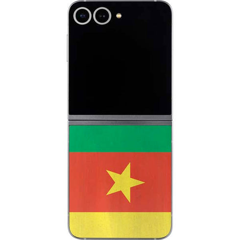Cameroon Flag Distressed Galaxy Z Flip6 Skin