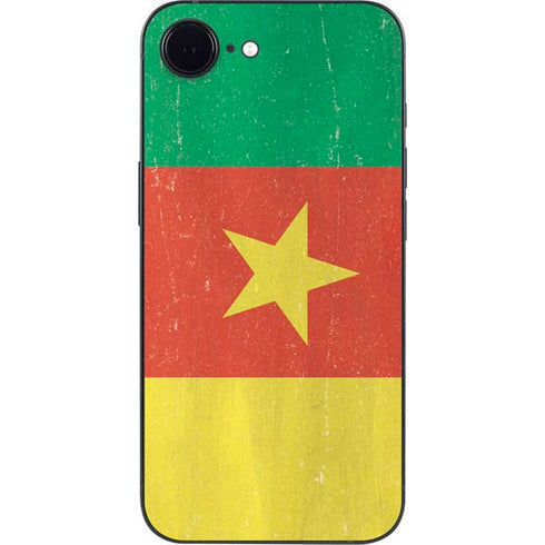 Cameroon Flag Distressed iPhone 16e Skin