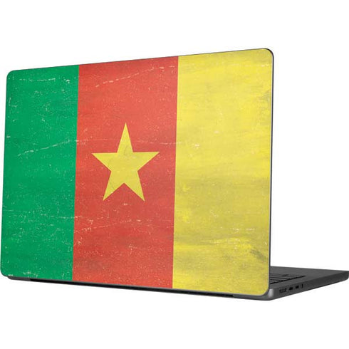 Cameroon Flag Distressed Apple MacBook Pro 14-inch Skin