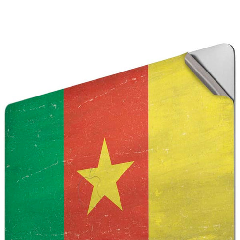 Cameroon Flag Distressed Apple MacBook Pro 16-inch Skin