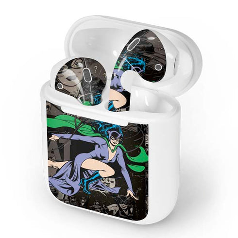 DC Comics Catwoman Vintage Action Pose Pattern Apple AirPods Skin