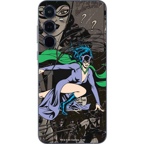 DC Comics Catwoman Vintage Action Pose Pattern Galaxy A55 5G Skin