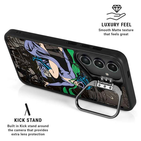 DC Comics Catwoman Vintage Action Pose Pattern Galaxy S26 Plus Kickstand Case
