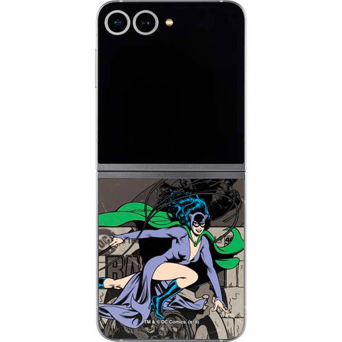 DC Comics Catwoman Vintage Action Pose Pattern Galaxy Z Flip6 Skin
