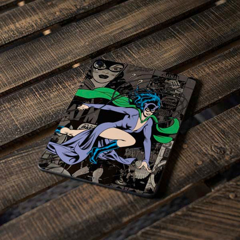 DC Comics Catwoman Vintage Action Pose Pattern Apple iPad Pro Skin