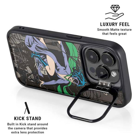 DC Comics Catwoman Vintage Action Pose Pattern iPhone 15 Pro Max Kickstand Case