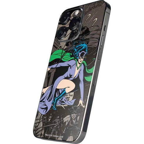 DC Comics Catwoman Vintage Action Pose Pattern iPhone 16 Pro Skin