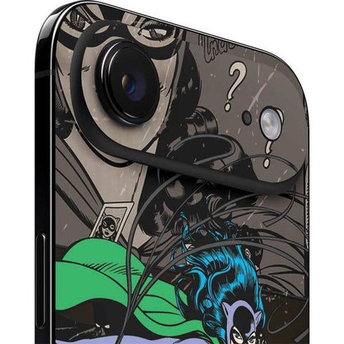 DC Comics Catwoman Vintage Action Pose Pattern iPhone 17 Air Skin