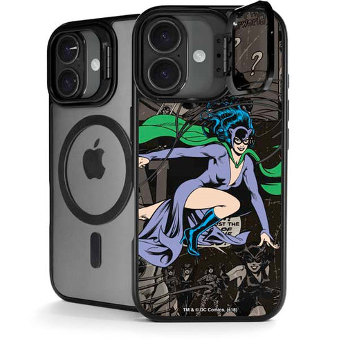 DC Comics Catwoman Vintage Action Pose Pattern iPhone 17 Kickstand Case
