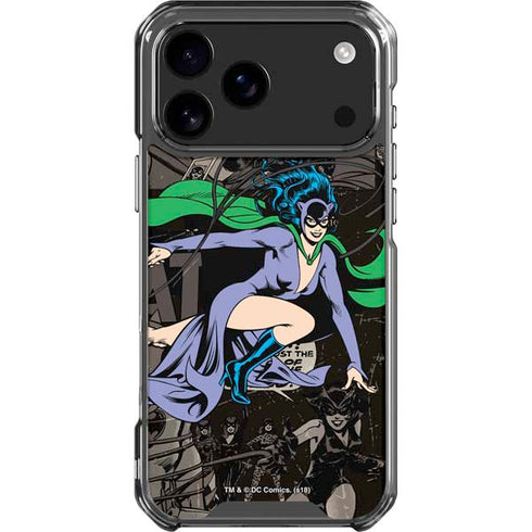 DC Comics Catwoman Vintage Action Pose Pattern iPhone 17 Pro Max Clear Case
