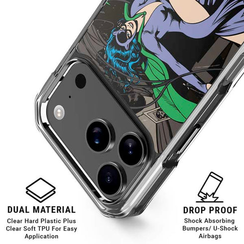 DC Comics Catwoman Vintage Action Pose Pattern iPhone 17 Pro Max Clear Case