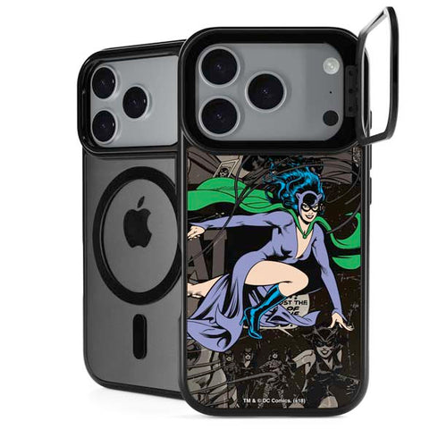 DC Comics Catwoman Vintage Action Pose Pattern iPhone 18 Pro Max Kickstand Case