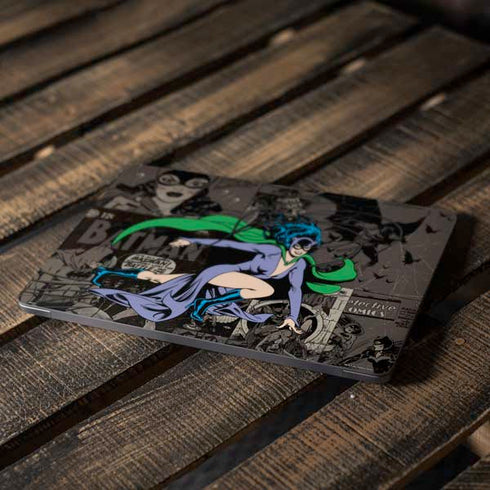 DC Comics Catwoman Vintage Action Pose Pattern Apple MacBook Air Skin