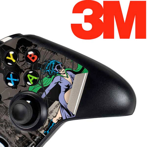 DC Comics Catwoman Vintage Action Pose Pattern Xbox One Controller Skin