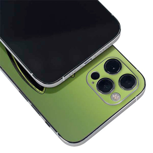 Dragon Ball Z Cell Portrait iPhone 12 Pro Skin