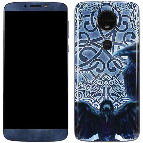 Celtic Raven by Brigid Ashwood Moto E5 Plus Skin