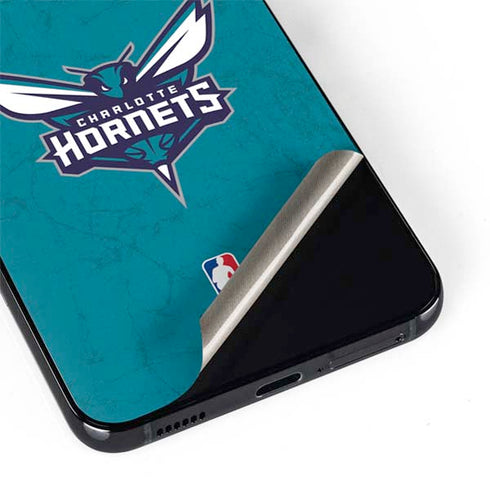 NBA Charlotte Hornets Distressed Galaxy S22 Skin