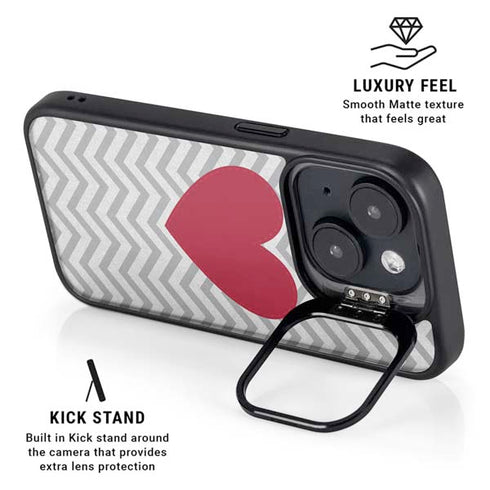 Chevron Heart iPhone 15 Kickstand Case