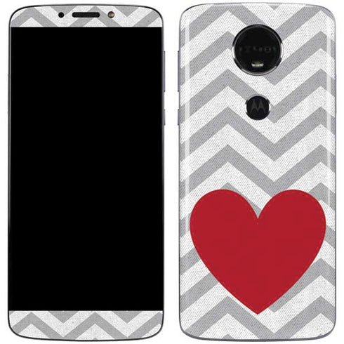 Chevron Heart Moto E5 Plus Skin