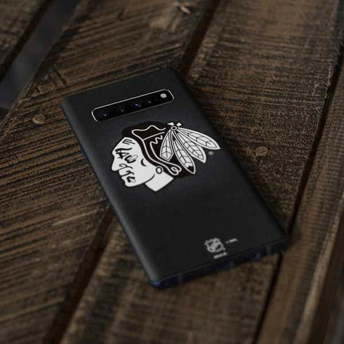 NHL Chicago Blackhawks Black Background Galaxy S10 Plus Skin