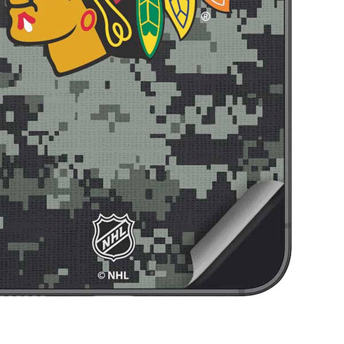 NHL Chicago Blackhawks Camo Galaxy S24 Skin
