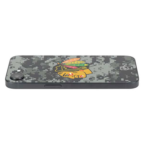 NHL Chicago Blackhawks Camo iPhone 16e Skin