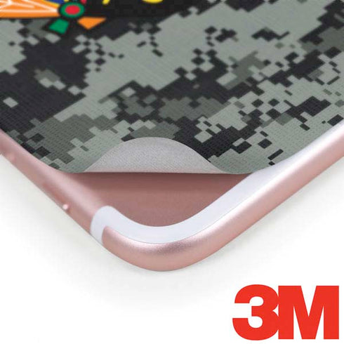 NHL Chicago Blackhawks Camo iPhone 8 Plus Skin