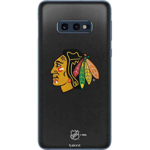 NHL Chicago Blackhawks Distressed Galaxy S10e Skin