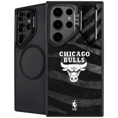 NBA Chicago Bulls Black Animal Print Galaxy S25 Ultra Kickstand Case
