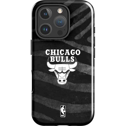 NBA Chicago Bulls Black Animal Print iPhone 16 Pro Impact Case