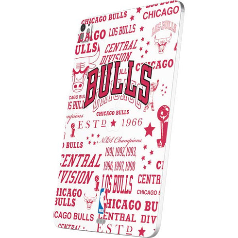 NBA Chicago Bulls Historic Blast iPad Pro 13in M4 (2024) Skin