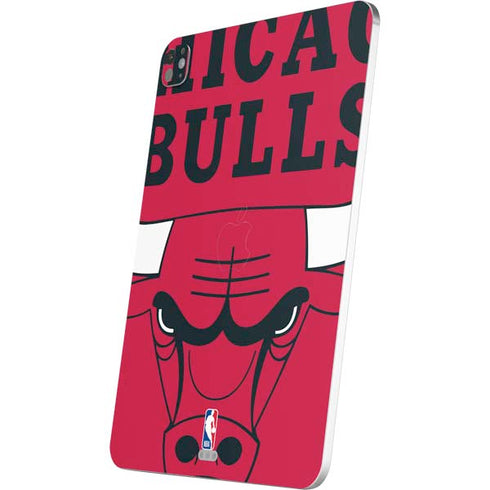 NBA Chicago Bulls Large Logo iPad Pro 13in M4 (2024) Skin