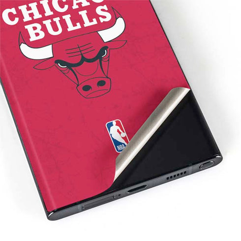 NBA Chicago Bulls Red Distressed Galaxy S22 Ultra Skin