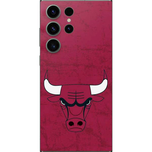 NBA Chicago Bulls Red Distressed Galaxy S25 Ultra Skin