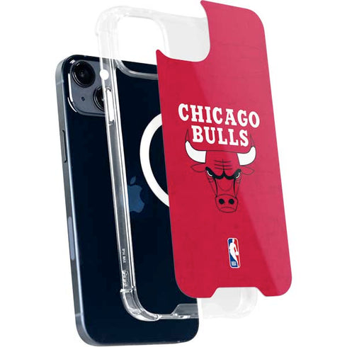 NBA Chicago Bulls Red Distressed iPhone 15 Plus MagSafe Case