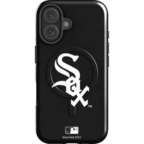 MLB Chicago White Sox - Solid Distressed iPhone 16 Magsafe Impact Case