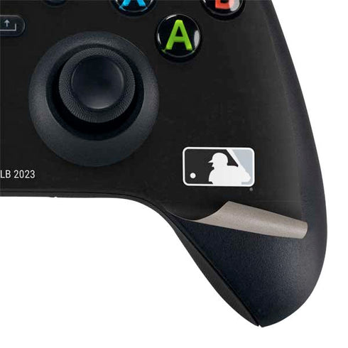 MLB Chicago White Sox - Solid Distressed Xbox Series X Bundle Skin