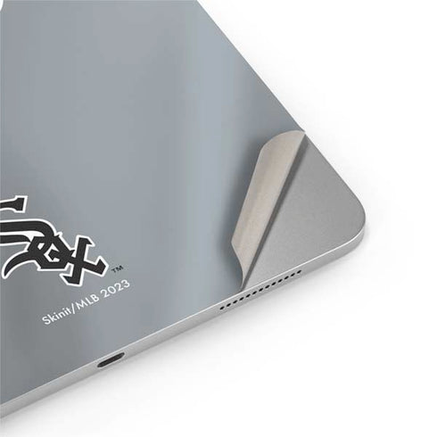 MLB Chicago White Sox Alternate/Away Jersey iPad Pro 13in M4 (2024) Skin