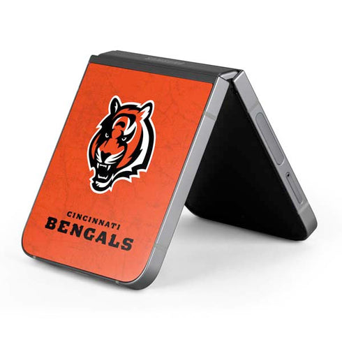 NFL Cincinnati Bengals - Alternate Distressed Galaxy Z Flip6 Skin