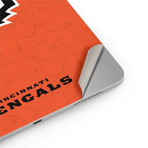 NFL Cincinnati Bengals - Alternate Distressed iPad Pro 13in M4 (2024) Skin