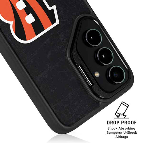 NFL Cincinnati Bengals - Distressed Galaxy S24 FE Kickstand Case