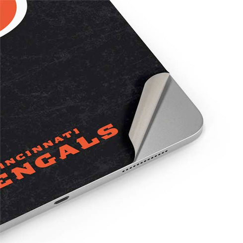 NFL Cincinnati Bengals - Distressed iPad Pro 13in M4 (2024) Skin